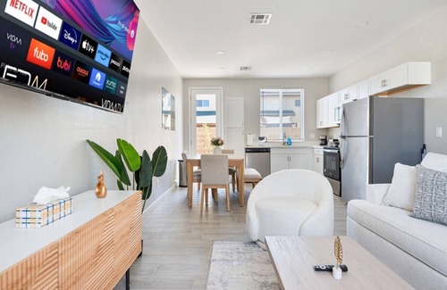 Glendale Apartment | 2B2B Restful Escape New Pool & Free Parking