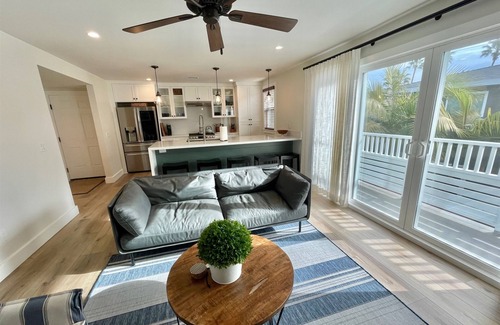 Balboa Peninsula House | 2Bath 216B Upper Sunny Casita - Best Location