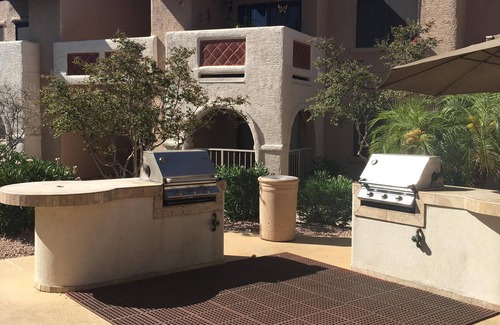 Glendale Condo | 2bd/1.25 bath, close to spring training stadiums, long term winter getaway