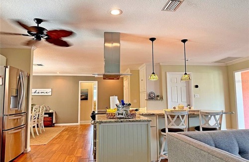 The Meadows House | 2Bd 2Ba Get Away In The Prestigious Meadows Community! Golf, Tennis, and More!