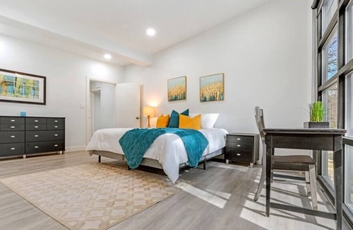 Dallas House | 2bd/2ba Guest House! Pool, Pickleball, Fire Pit!
