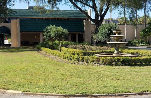 New Port Richey Condo | 2bd/2ba in Beautiful Seven Springs Golf Villas