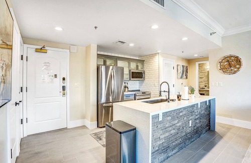 Lake Las Vegas Apartment | 2BD/2BA Lake Las Vegas Oasis with Balcony