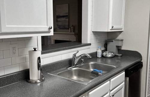 Huntsville Condo | 2BD-2BA Mid-City Condo