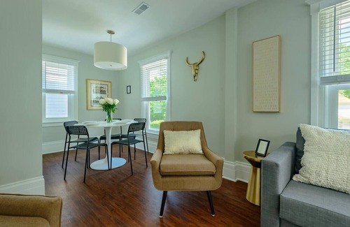 Detroit Apartment | 2bd Apt in West Village - Eat, Drink, Be Merry!