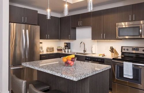 West End Condo | 2BD/Austin with 2 Baths and Rooftop Pool!