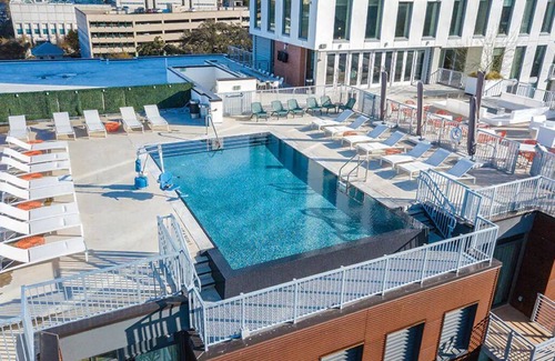 West End Condo | 2BD/Austin with 2 Baths and Rooftop Pool!