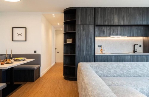 Glyfada Apartment | 2BD Penthouse Sea View Luxury Apartment