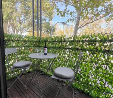 Northbridge Apartment | 2BDR 1BTH 1PRK - James Jem