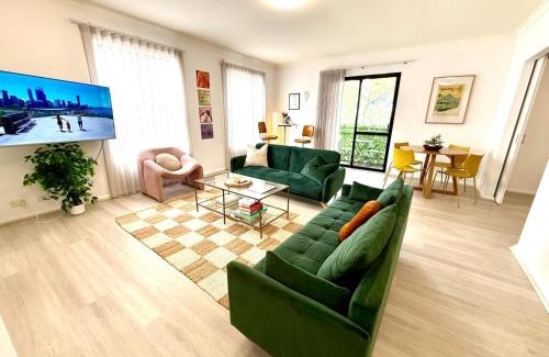 Northbridge Apartment | 2BDR 1BTH 1PRK - James Jem