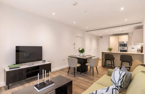 Nine Elms Apartment | 2bed-2bath-2balconylondoneyeview