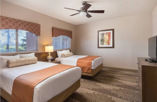 Pennington Bend Resort | 2Bed/2Bath Deluxe Condo in Nashville Near the Grand Ole Opry!