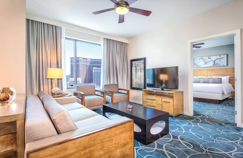Las Vegas Resort | 2Bed/2Bath Deluxe Unit in Gorgeous Desert Blue Resort in Las Vegas!
