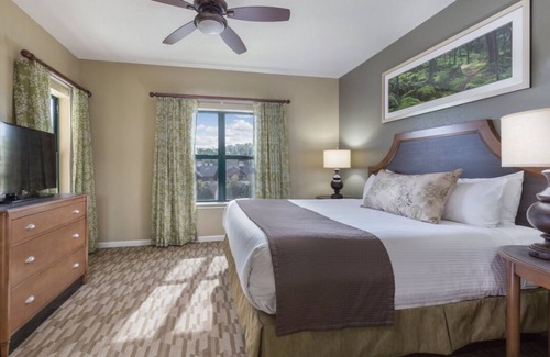 Sevierville Resort | 2Bed/2Bath - Smoky Mountains Retreat! Gorgeous Views, Pools, + More!