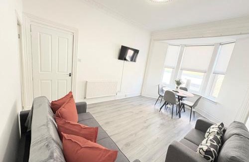 East End Apartment | 2Bed Gla Green, Walk Dist City Centre