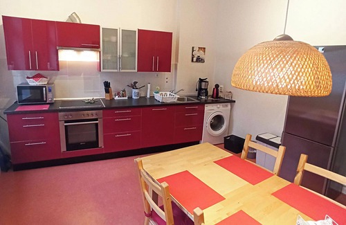 Cochem Apartment | 2Bed Old Town Apt Sleeps 6 - Rooftop Terrace, Wifi