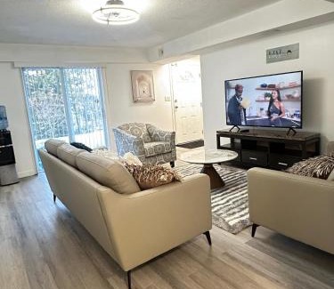 Prince George House | 2bedroom, 2bed day light Suite in a nice and secured neighborhood