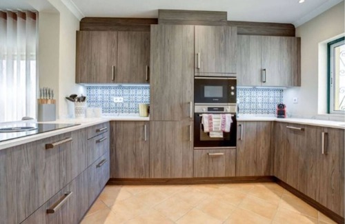 Estombar House | 2bedroom 2en suite Bungalow private Terrace and garden BBQ shared heated pool