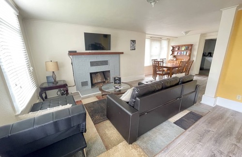 Mid-Beacon Hill House | 2BR/1.5BA - AC- Private upper unit of a duplex house. Few steps to Light Rail
