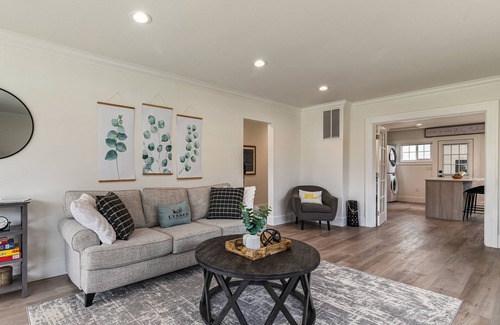 Lynden House | 2Br/1Ba cozy home in downtown Lynden