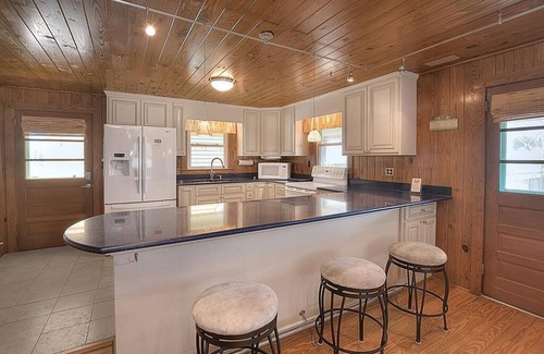 Holden Beach House | 2BR/1BA Home - Oceanfront in Holden Beach, Hot Tub, Sleeps 6