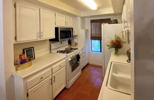 Canyon Corridor Condo | 2BR+2BA 1st Floor End Unit PS Condo South End