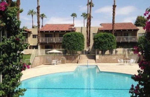 Canyon Corridor Condo | 2BR+2BA 1st Floor End Unit PS Condo South End