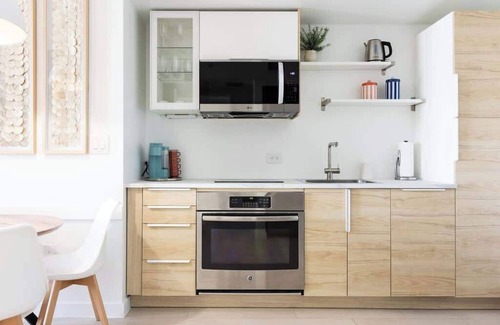 Hallandale Beach Apartment | 2BR 2BA at Beachwalk on 29 floor Full Equiped
