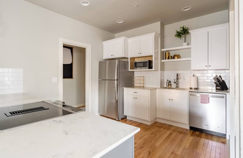 Kerns House | 2BR/2BA Classic Craftsman Stay Portland Charm