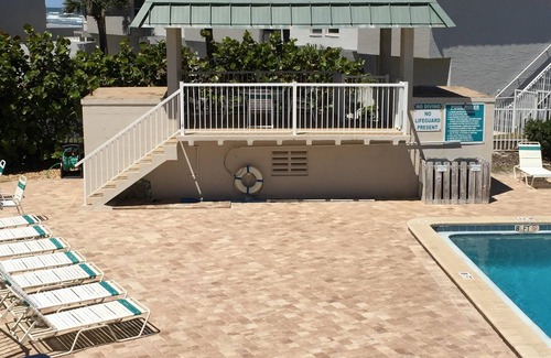 New Smyrna Beach House | 2BR 2BA Direct Oceanfront FALL SPECIAL STARTS NOW! Gr8 Rates, Pickleball, VIEW!