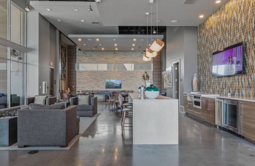 Peachtree Center Apartment | 2BR 2BA Highrise | 1 King and 1 Queen Bed | Downtown ATL