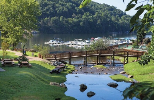 Lake Lure Condo | 2BR/2BA Lake Lure Condo - 4 Beds