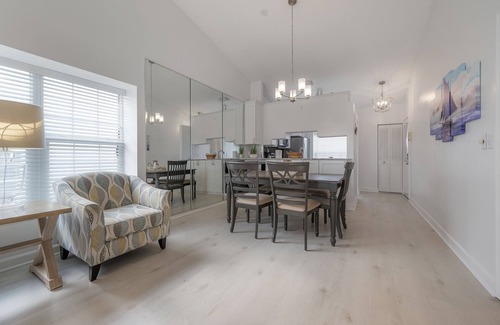 Capri Isle House | 2BR/2BA Townhouse on Treasure Island