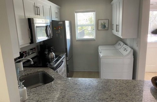 Coquina Sands Condo | 2br 2ba updated condo, pool, steps to the beach and 4 blocks to Olde Naples.