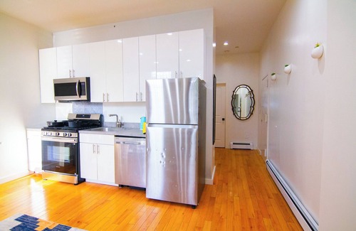 East New York Apartment | ✪2BR✪ 3mins➜Trains ✪
