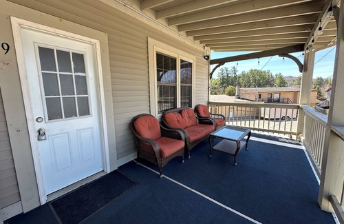 Lake Placid Condo | 2br ADK Style Condo #9 - Walk to Main St and Mirror Lake