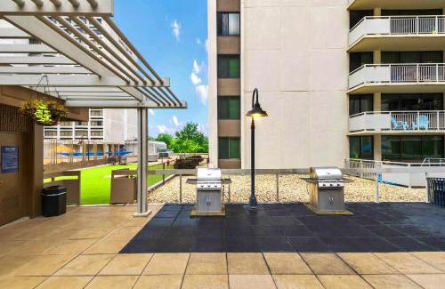 Crystal City Apartment | 2BR Apartment Near to Airport and Metro!
