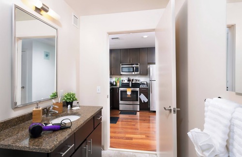 Center City West Apartment | 2BR Apartment near Rittenhouse
