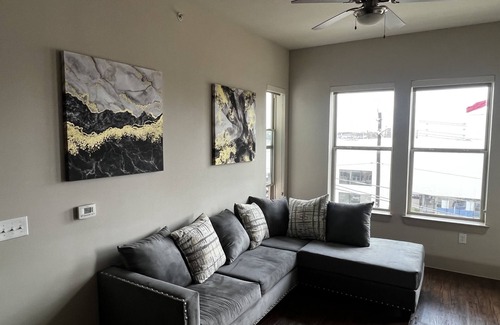 Memorial Apartment | 2BR Apartment