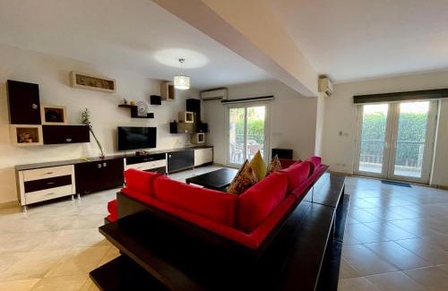 Al Rehab Apartment | 2BR Apartment with Private Garden in Downtown Rehab Near Malls