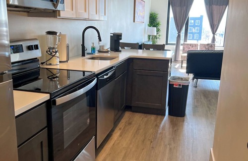 Elizabeth Apartment | 2BR apt near EWR 7181