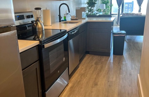 Elizabeth Apartment | 2BR apt near EWR 7831