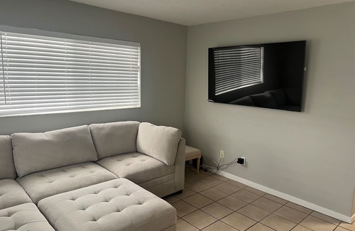 Indian Rocks Beach Condo | 2BR Beach Condo Close to beach with essentials