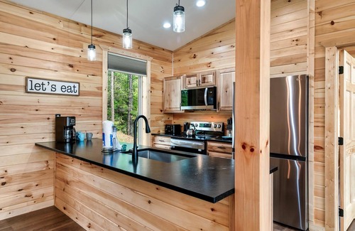 Cosby Cabin | 2BR Cabin with Private Indoor Pool and Hot Tub