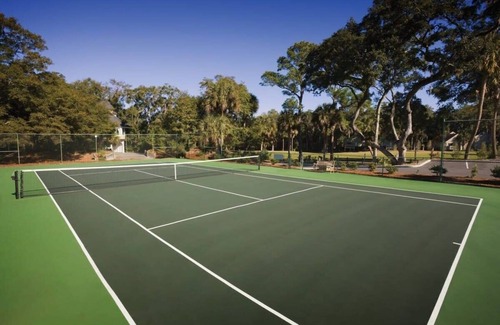 Ocean Ridge Condo | 2BR Coastal Retreat w/Balcony at Ocean Ridge