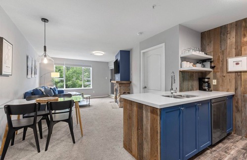 Whistler Village Condo | 2BR | Deer Lodge | Epic Location | Private Covered Patio | Free Parking