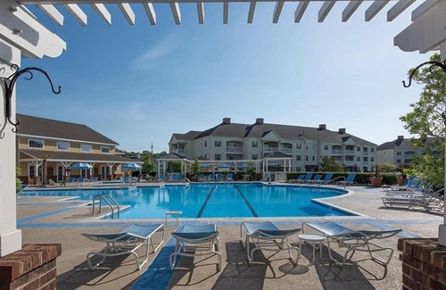 Williamsburg Condo | 2br DX Condo Historic Williamsburg Family fun!