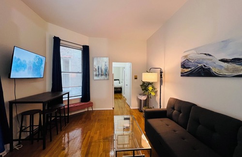 Upper West Side Apartment | 2BR Elevator - Steps from Museum, Central Park