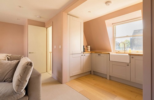 New Cross Apartment | 2BR Flat 10min to London Bridge
