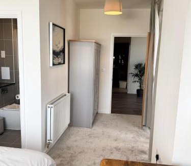Livesey Apartment | 2BR flat in Bermondsey, near London Bridge